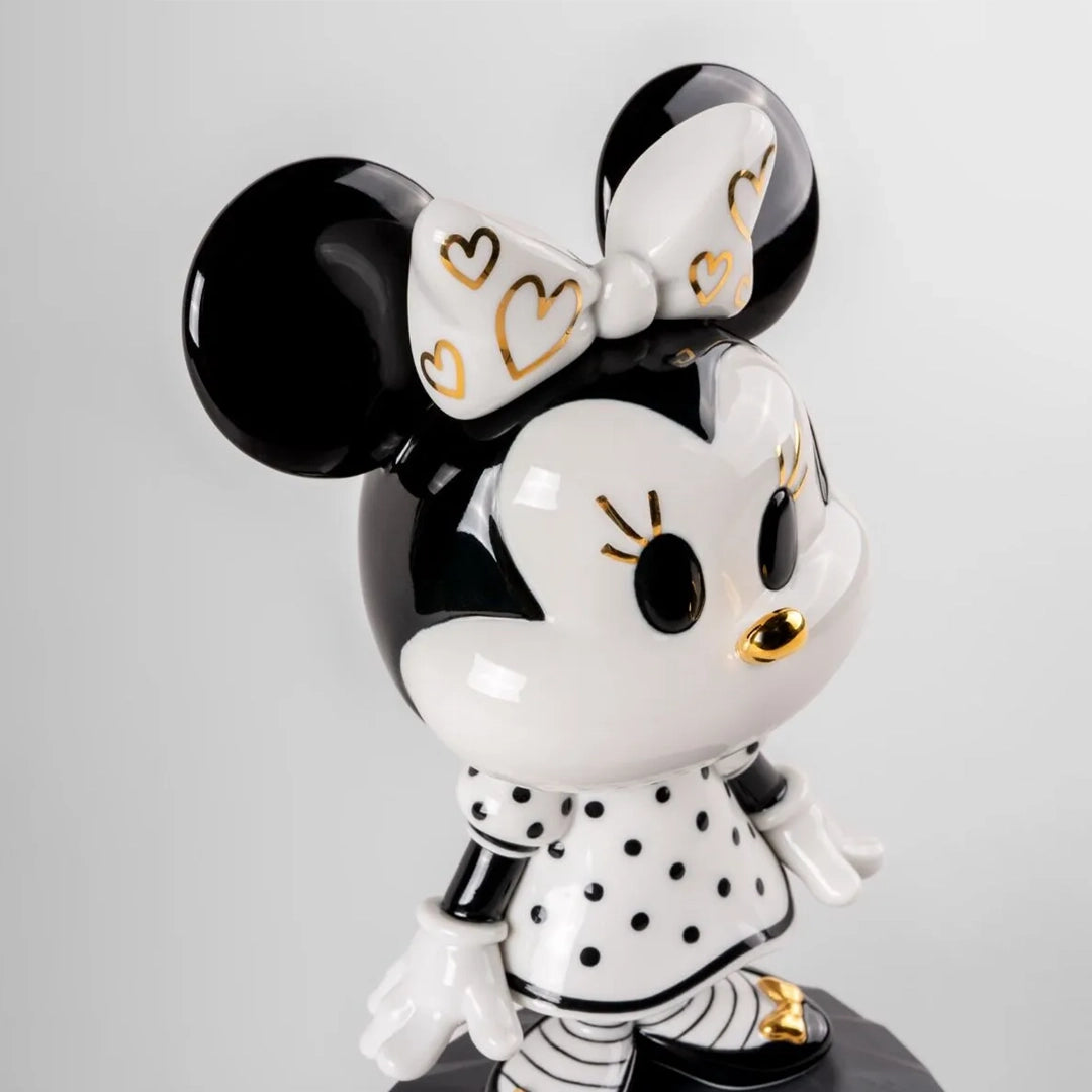 Lladró Disney Animation Collection: Gold Lustre Minnie In Black & White Figurine sparkle-castle