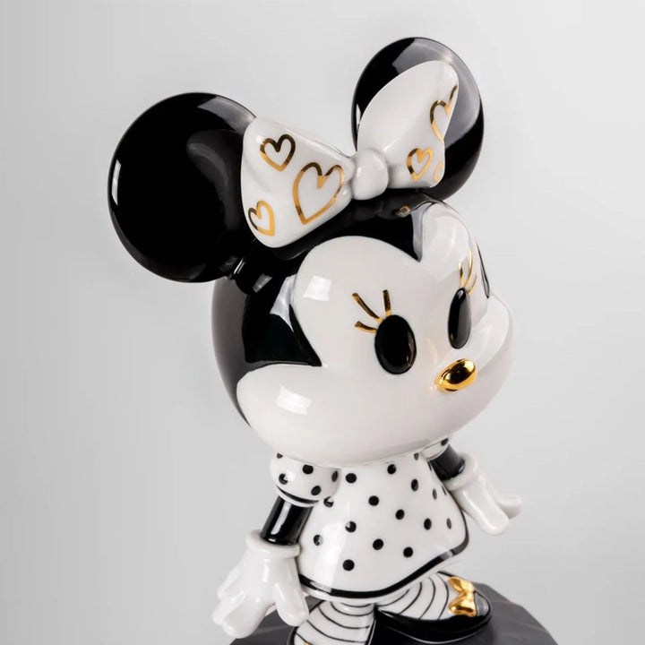 Lladró Disney Animation Collection: Gold Lustre Minnie In Black & White Figurine sparkle-castle