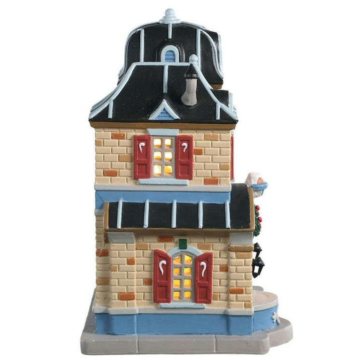 Lemax Caddington Village: Cinnamon Roll Shop sparkle-castle