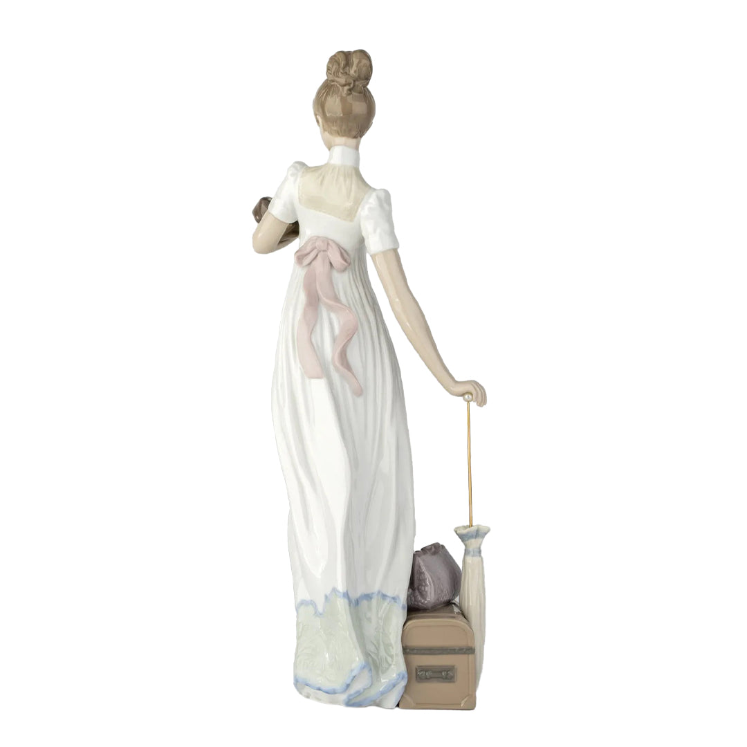 Lladró Elegant Youth Collection: Traveling Companions Figurine sparkle-castle