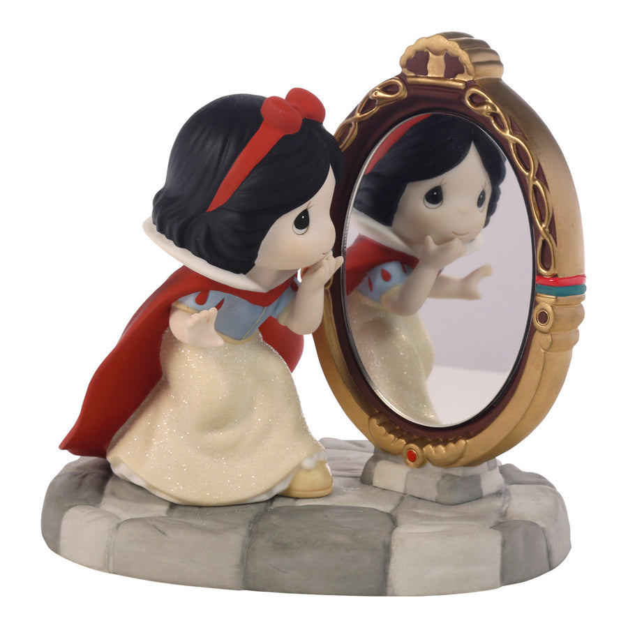 Precious Moments Disney Showcase: Snow White with Mirror Figurine sparkle-castle