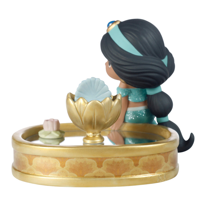 Precious Moments Disney Showcase: Jasmine with Mirrored Fountain Figurine sparkle-castle