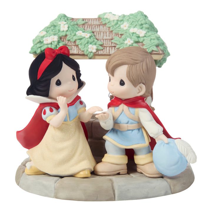 Precious Moments Disney Showcase: Snow White with Prince by Well Figurine sparkle-castle