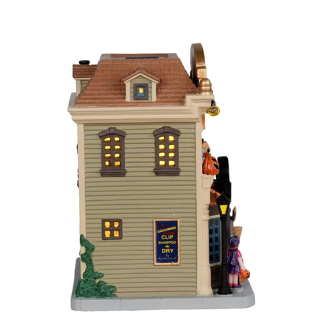 Lemax Spooky Town Village: Bailey & Bella Pet Shop sparkle-castle