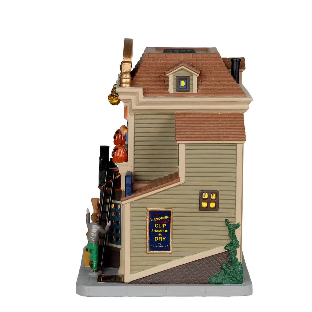 Lemax Spooky Town Village: Bailey & Bella Pet Shop sparkle-castle