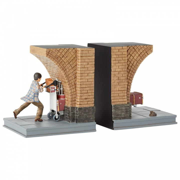 Wizarding World of Harry Potter: Platform 9 3/4 Bookends sparkle-castle