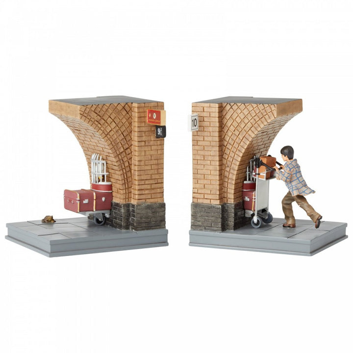 Wizarding World of Harry Potter: Platform 9 3/4 Bookends sparkle-castle