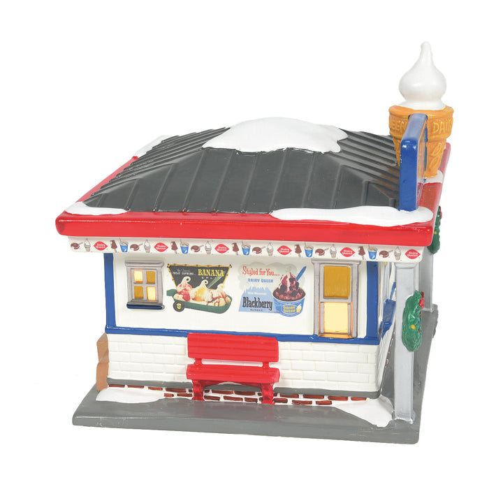 Department 56 Original Snow Village: Dairy Queen® sparkle-castle
