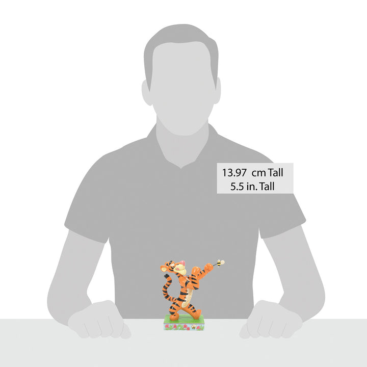 Jim Shore Disney Traditions: Tigger Fighting Bee Figurine sparkle-castle