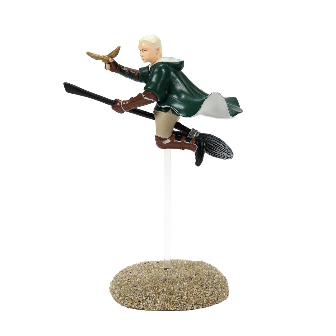 Department 56 Harry Potter Village Accessory: The Seekers, Set of 2 sparkle-castle