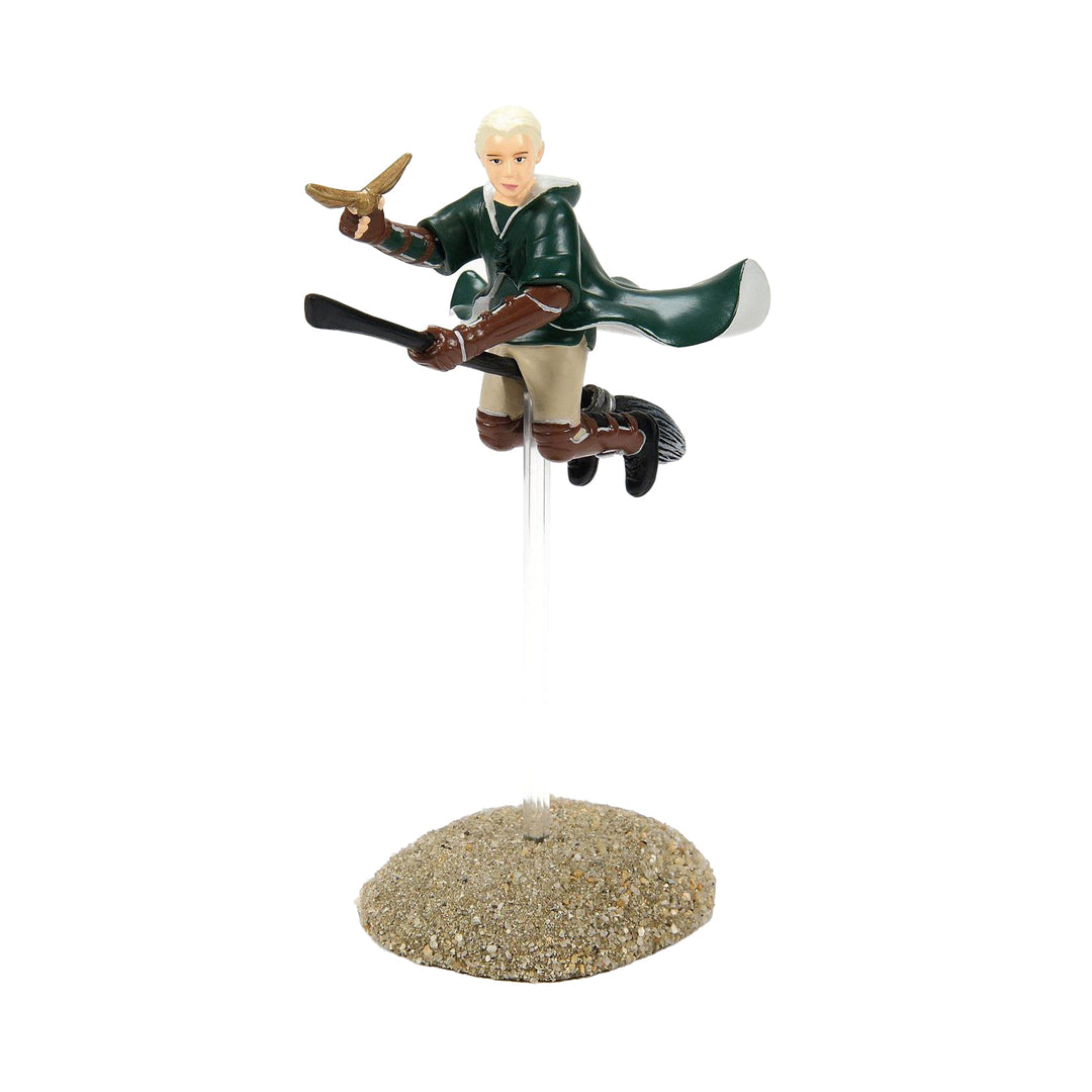 Department 56 Harry Potter Village Accessory: The Seekers, Set of 2 sparkle-castle