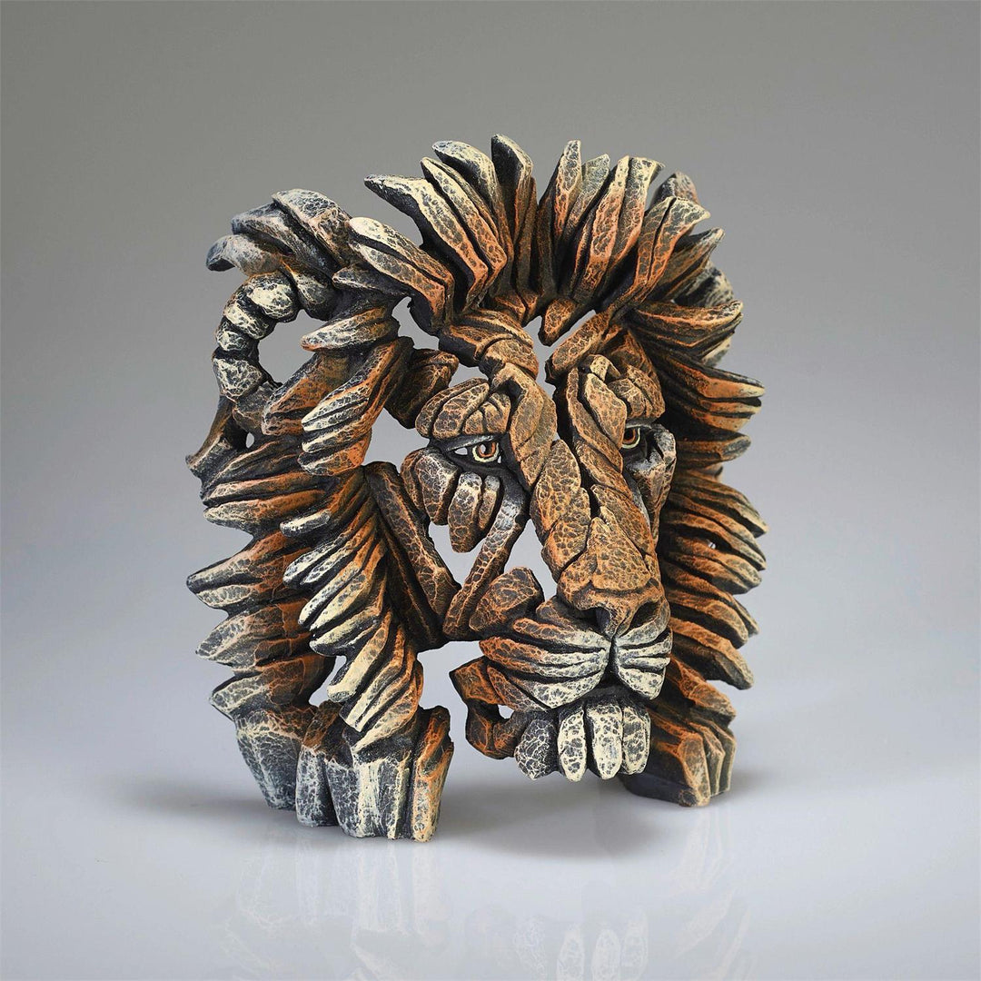 Edge Sculpture: Miniature Lion Bust sparkle-castle