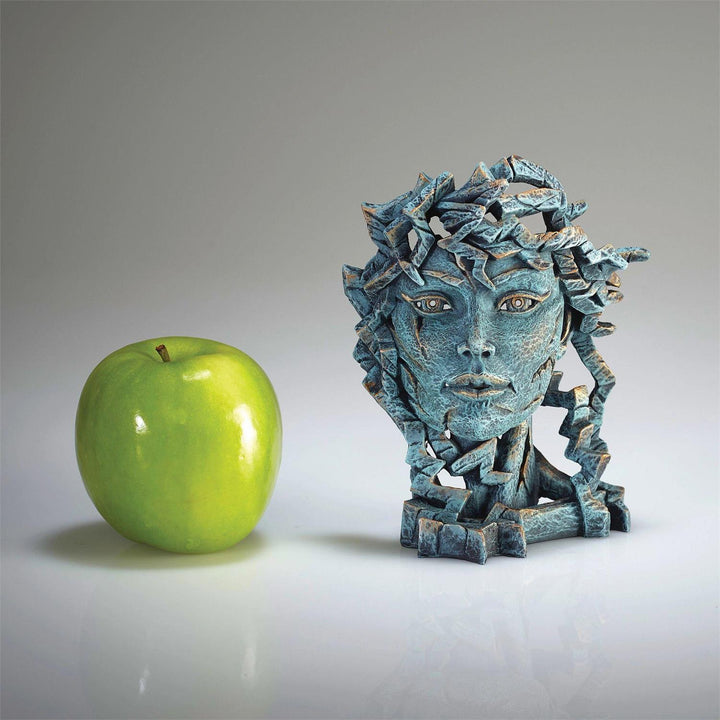 Edge Sculpture: Miniature Venus Bust sparkle-castle