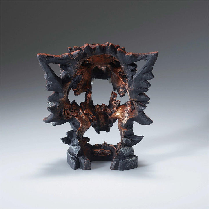 Edge Sculpture: Miniature Wolf Bust sparkle-castle