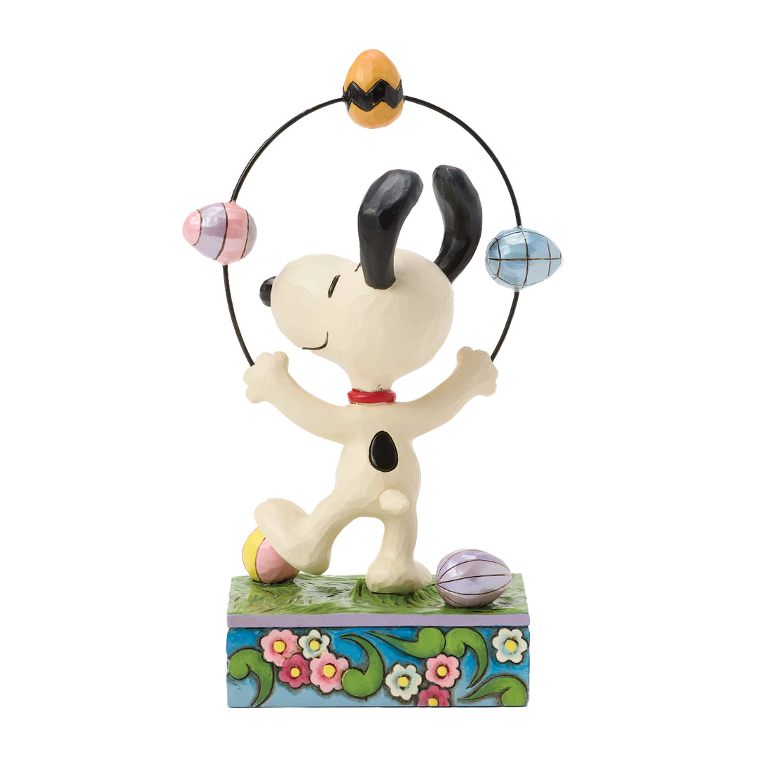 Jim Shore Peanuts: Snoopy Juggling Easter Eggs Figurine sparkle-castle
