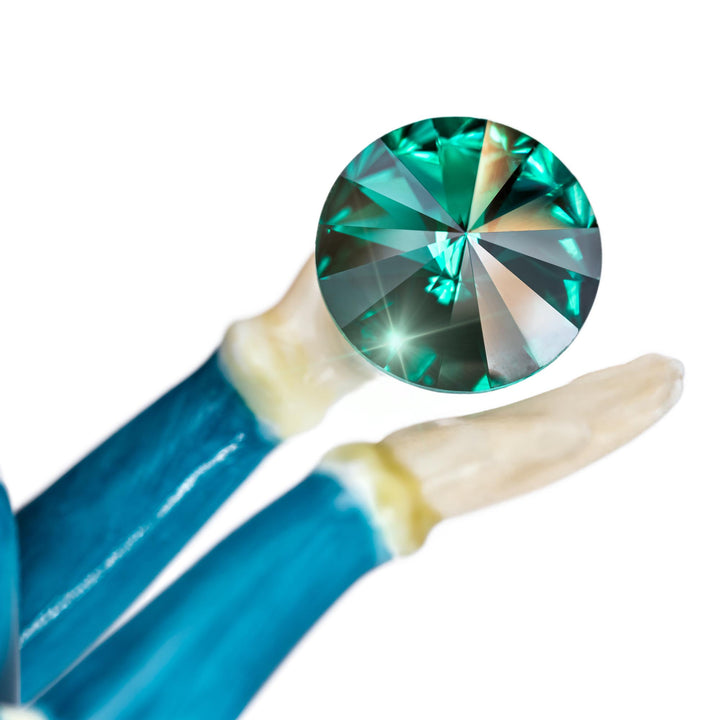 Disney English Ladies: Merida Holding Emerald May Birthstone Figurine sparkle-castle