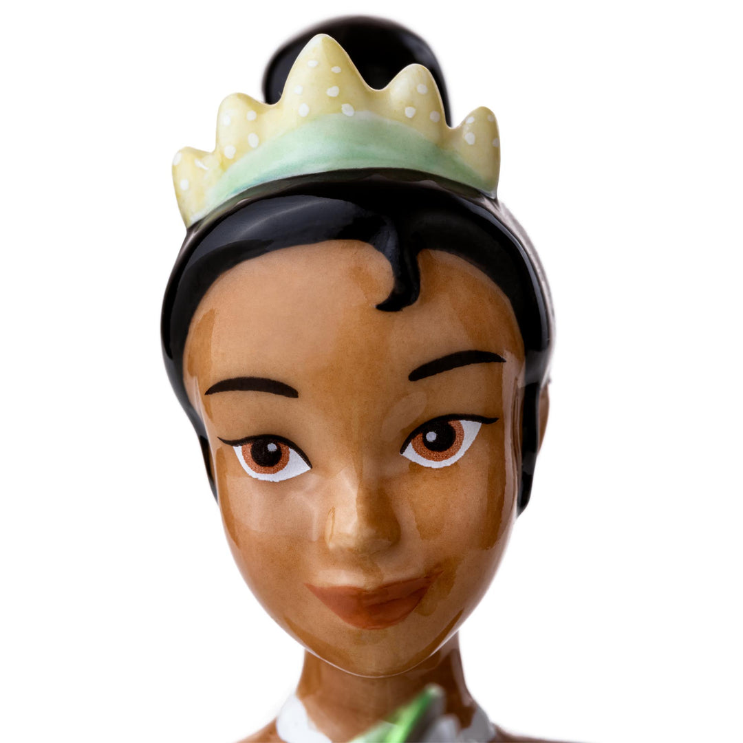 Disney English Ladies: Tiana Holding Peridot August Birthstone Figurine sparkle-castle