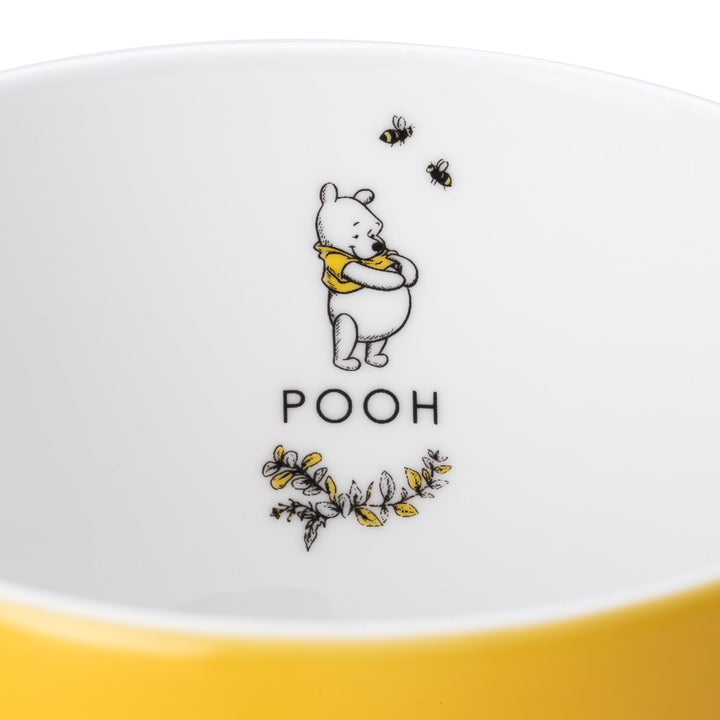 Disney English Ladies: Winnie the Pooh Decorative Cup & Saucer sparkle-castle