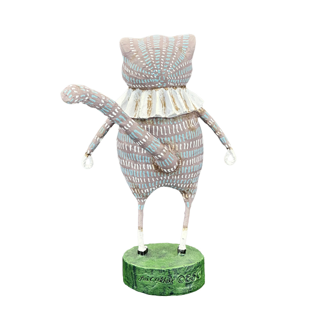 Lori Mitchell Alice in Wonderland Collection: Cheshire Cat Figurine sparkle-castle