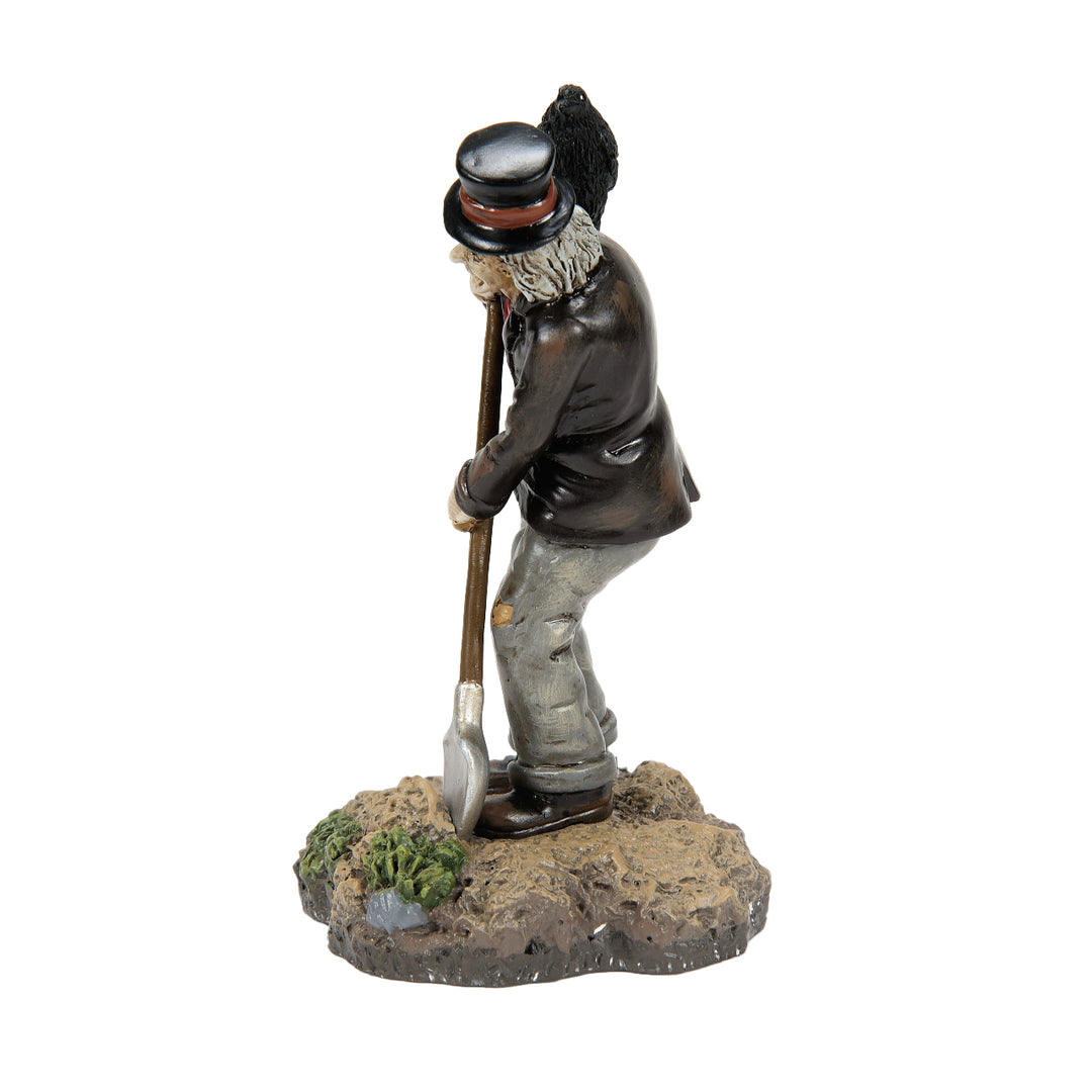 Department 56 Cross Product Halloween Village Accessory: Quote The Raven, Dig Some More sparkle-castle