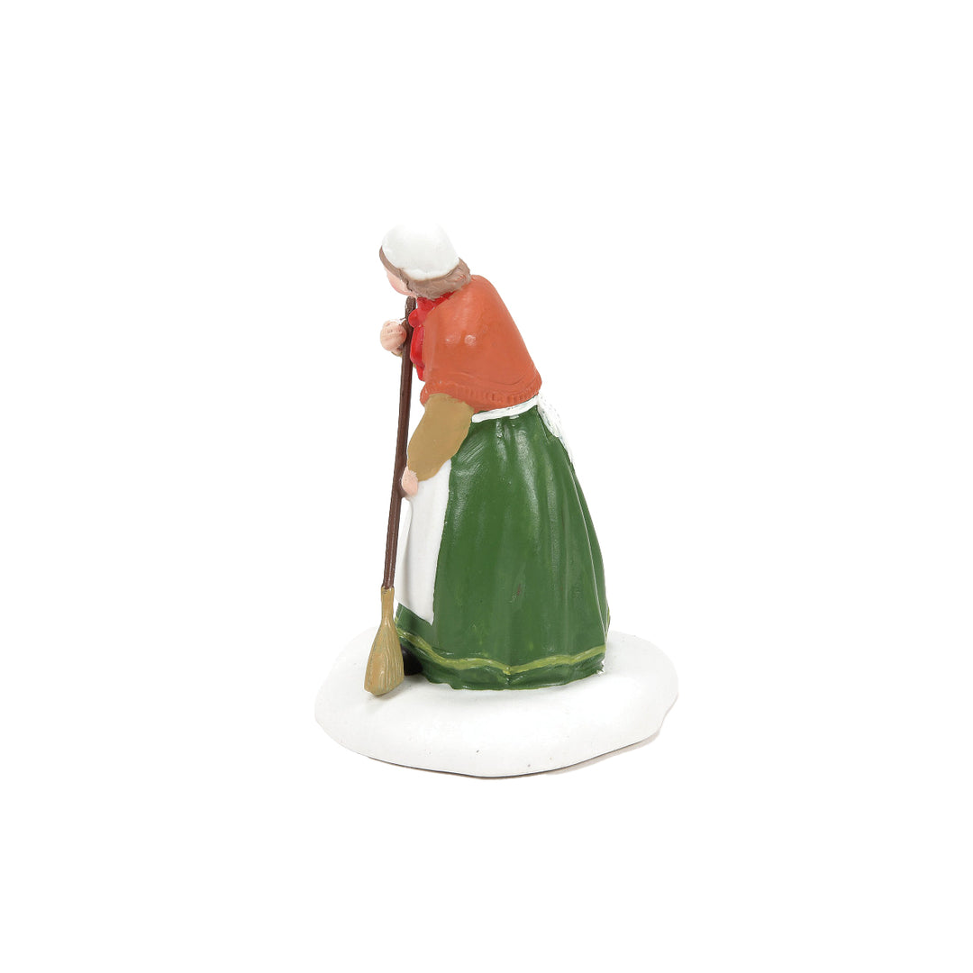 Department 56 Dickens Village Accessory: Friends & Neighbors, Set of 3 sparkle-castle