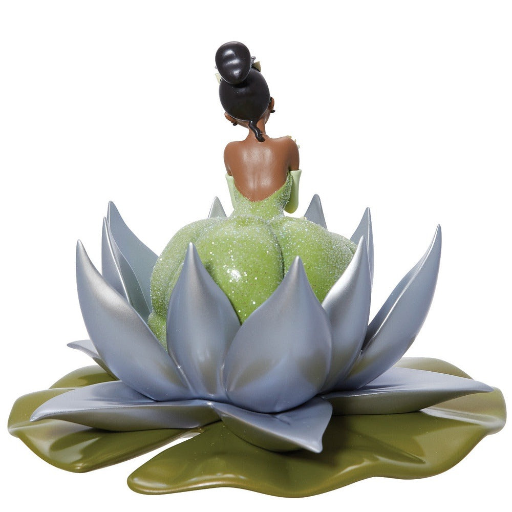 Disney Showcase Icons: D100 Princess Tiana Figurine sparkle-castle
