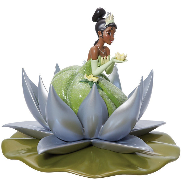 Disney Showcase Icons: D100 Princess Tiana Figurine sparkle-castle