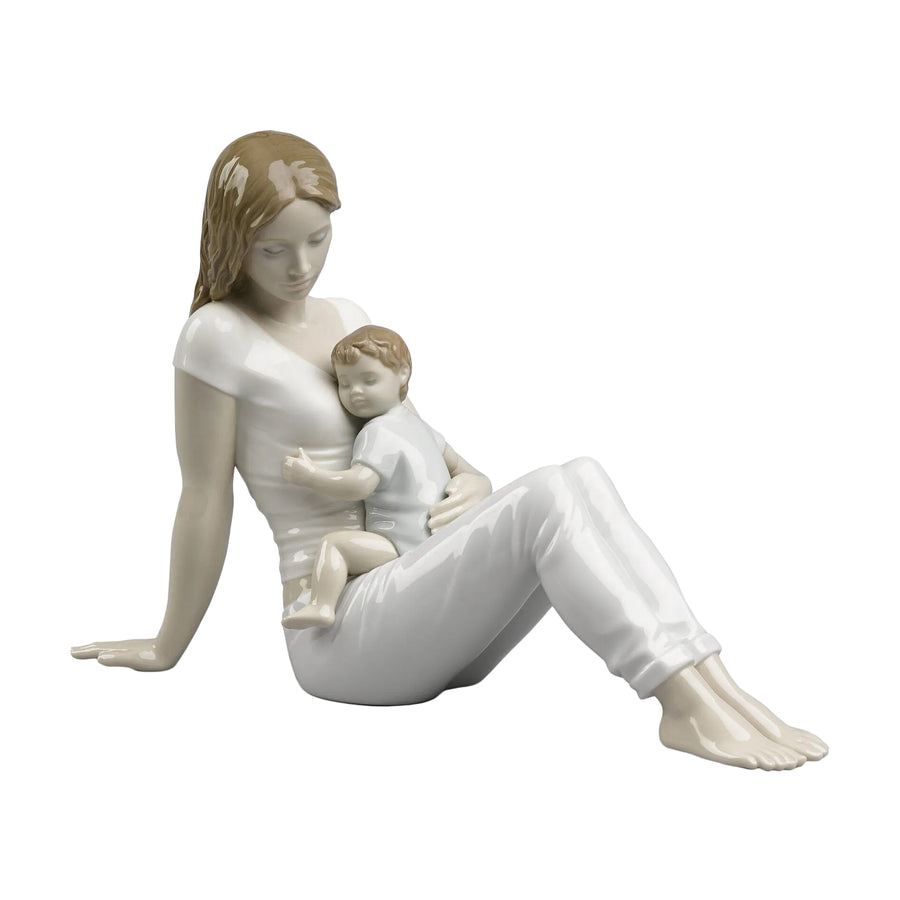 Lladró Treasured Memories Collection: A Mother's Love Figurine sparkle-castle