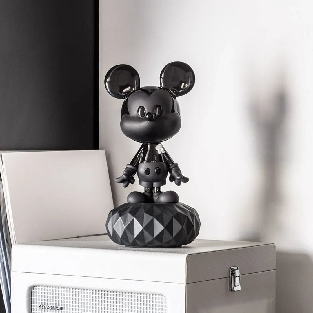 Lladró Disney Animation Collection: Total Black Mickey Figurine sparkle-castle