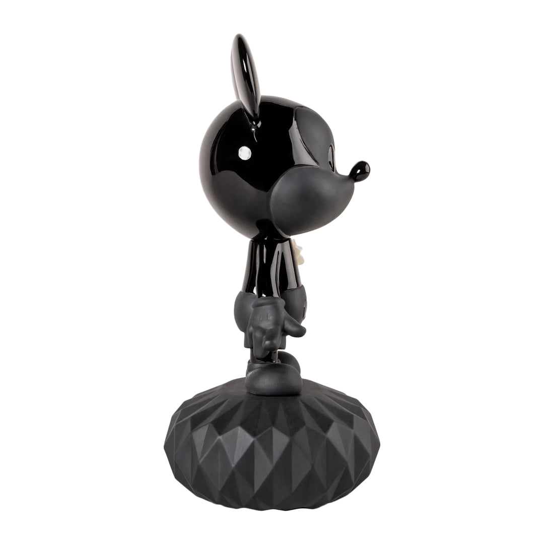 Lladró Disney Animation Collection: Total Black Mickey Figurine sparkle-castle