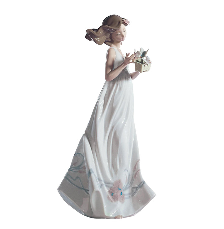 Lladró Elegant Youth Collection: Butterfly Treasures Figurine sparkle-castle