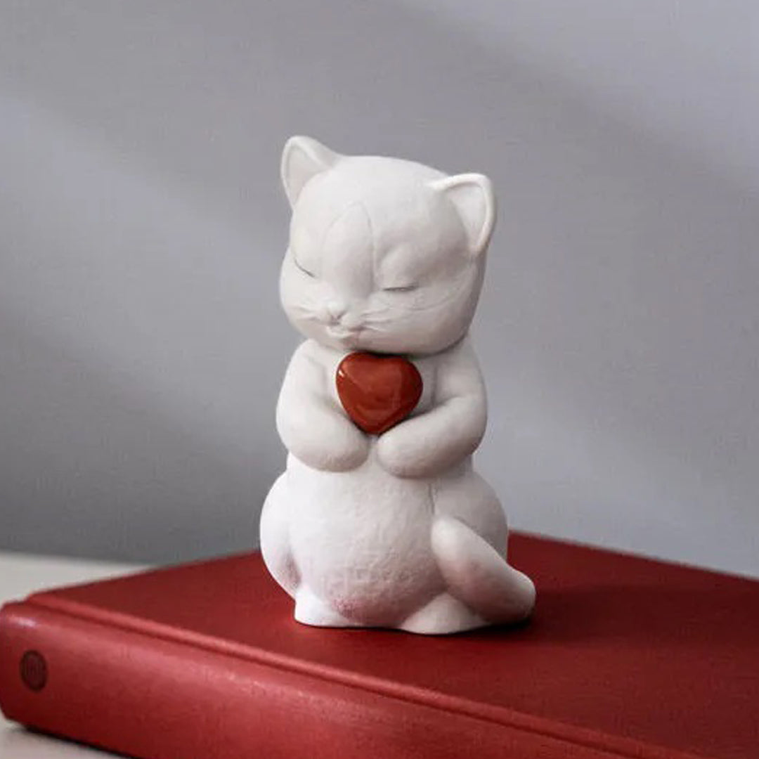 Lladró A Lovely World Collection: Whiskers Playful Kitten Figurine sparkle-castle