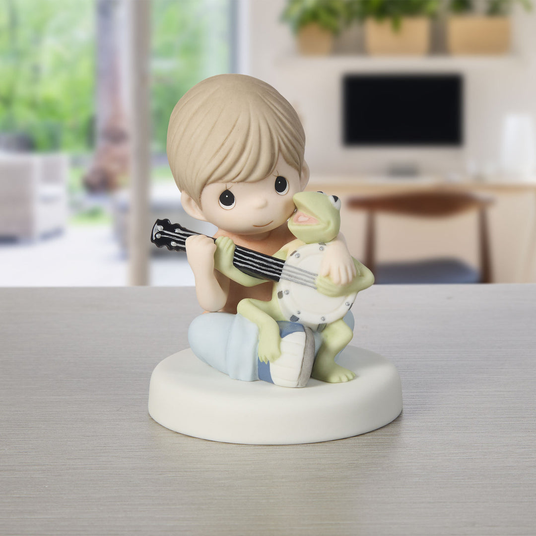 Precious Moments Disney Showcase: The Muppets Boy with Kermit The Frog Figurine