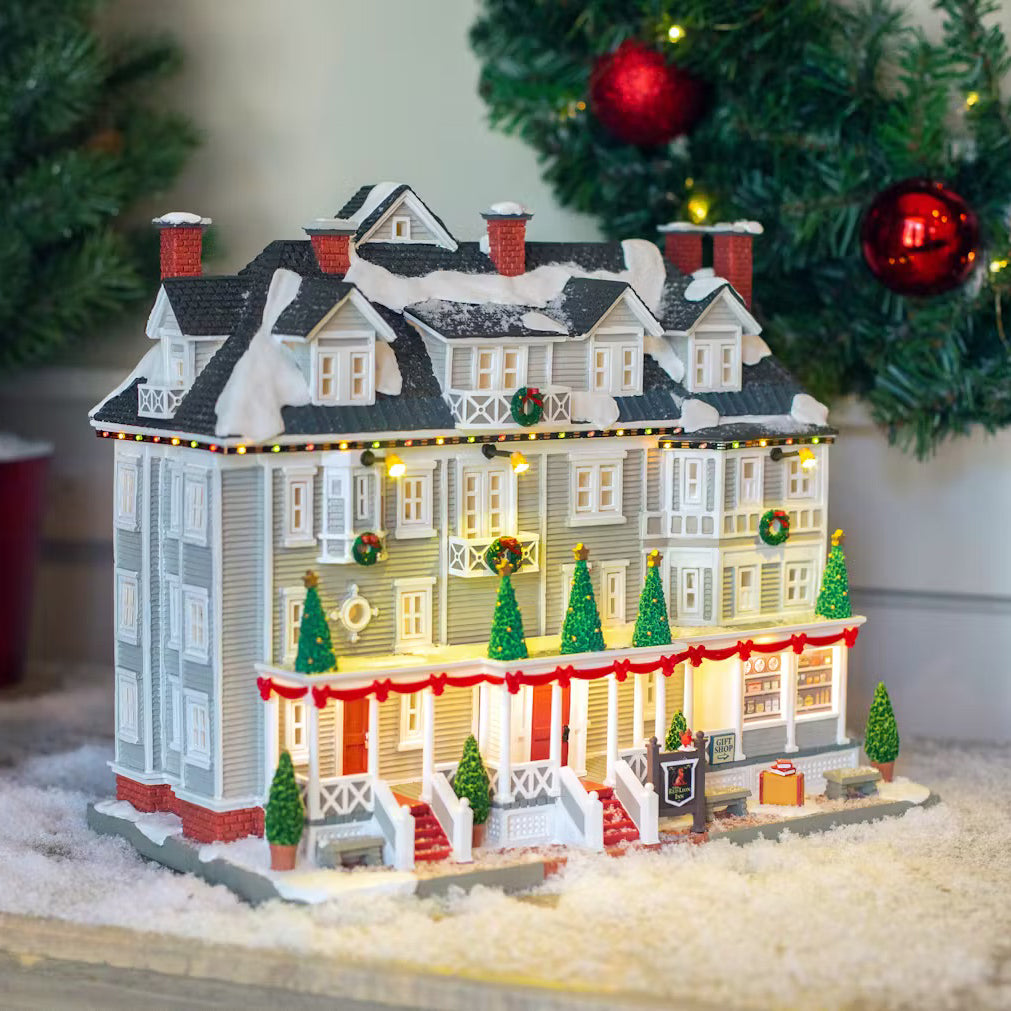 Lemax Norman Rockwell Village: Red Lion Inn sparkle-castle