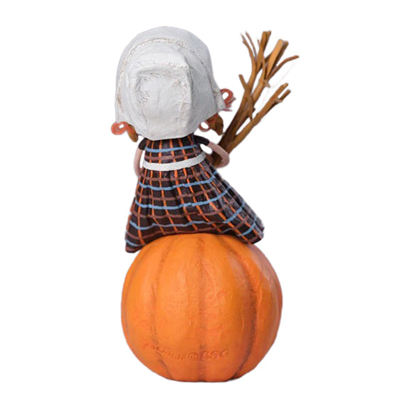 Lori Mitchell Harvest Collection: Grateful Greta Figurine sparkle-castle