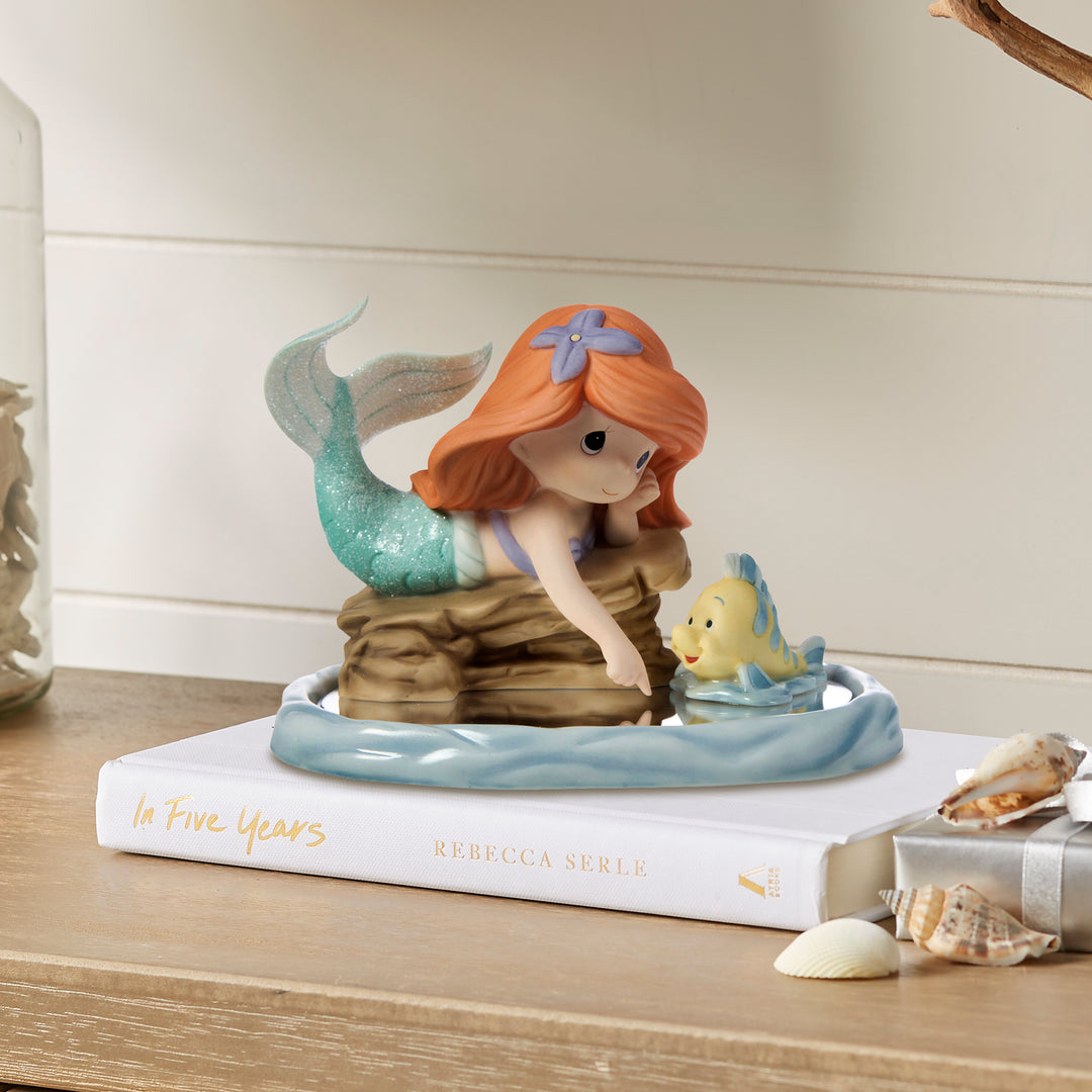 Precious Moments Disney Showcase: Ariel and Founder with Mirror Figurine sparkle-castle