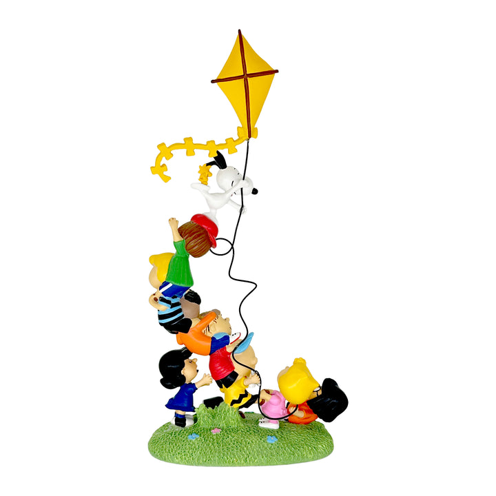 Precious Moments Peanuts: Charlie & Gang Flying A Kite Figurine sparkle-castle