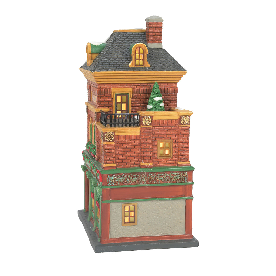 Department 56 Christmas in The City Village: Murphy's Irish Pub sparkle-castle