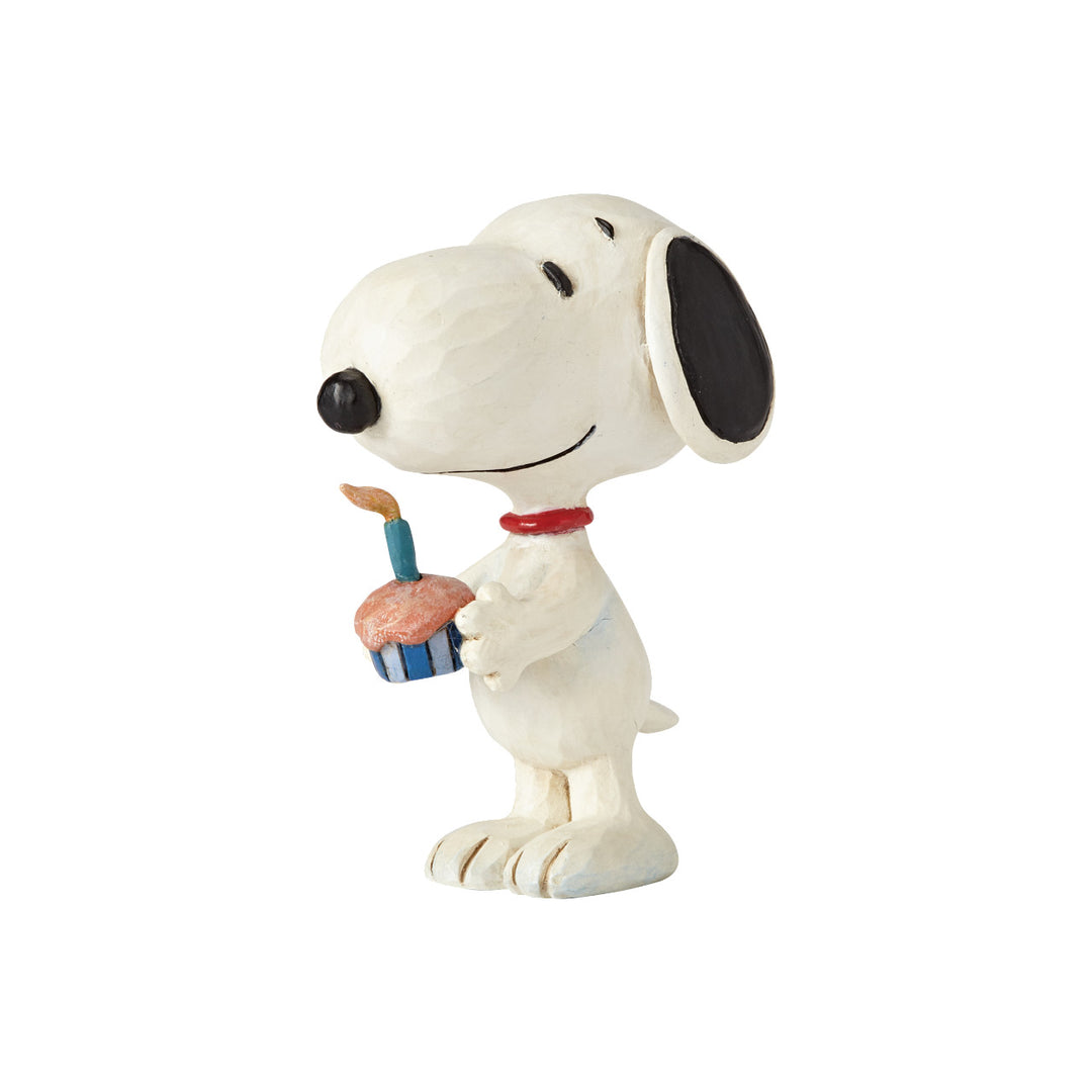 Jim Shore Peanuts: Snoopy Birthday Mini Figurine sparkle-castle