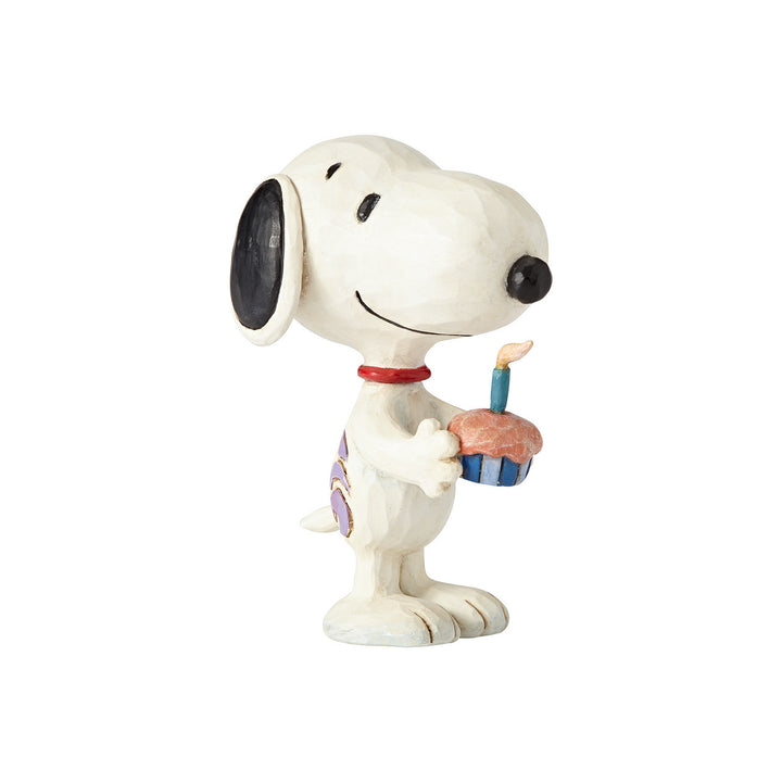 Jim Shore Peanuts: Snoopy Birthday Mini Figurine sparkle-castle