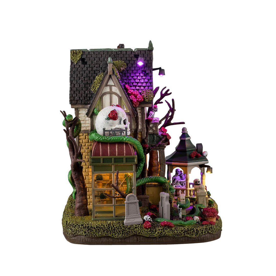 Lemax Spooky Town Halloween Village: Slithering Gardens sparkle-castle
