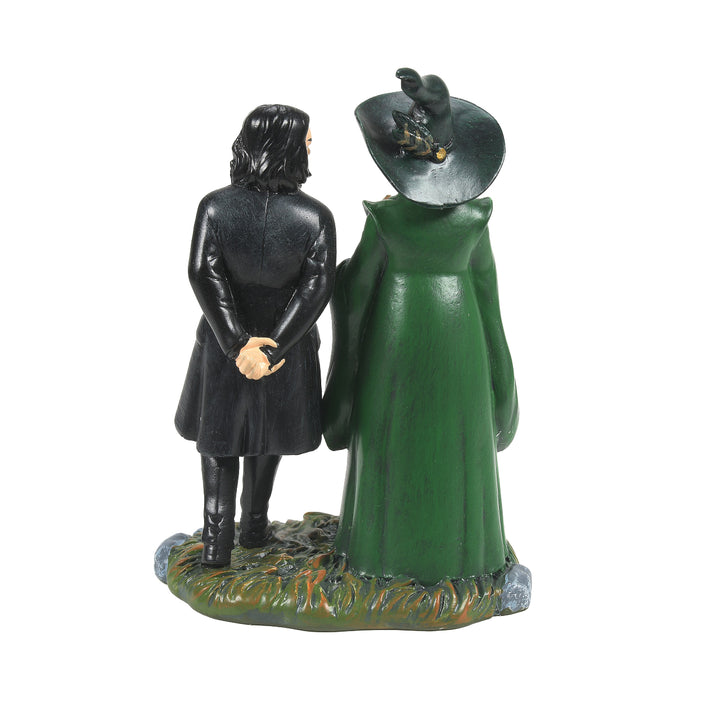 Department 56 Harry Potter Village Accessory: Snape & McGonagall sparkle-castle