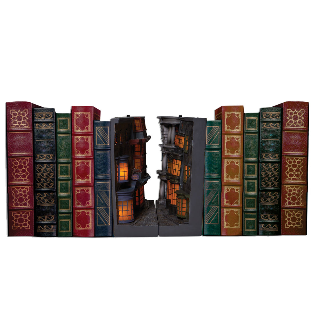 Wizarding World of Harry Potter: Diagon Alley Light Up Bookends sparkle-castle