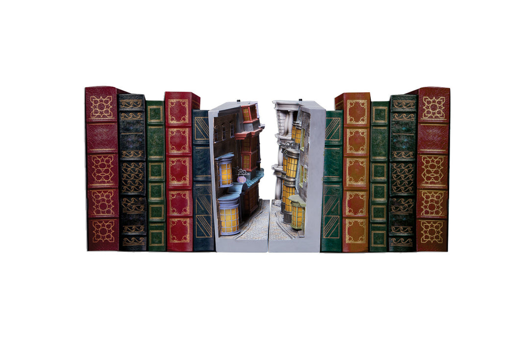 Wizarding World of Harry Potter: Diagon Alley Light Up Bookends sparkle-castle