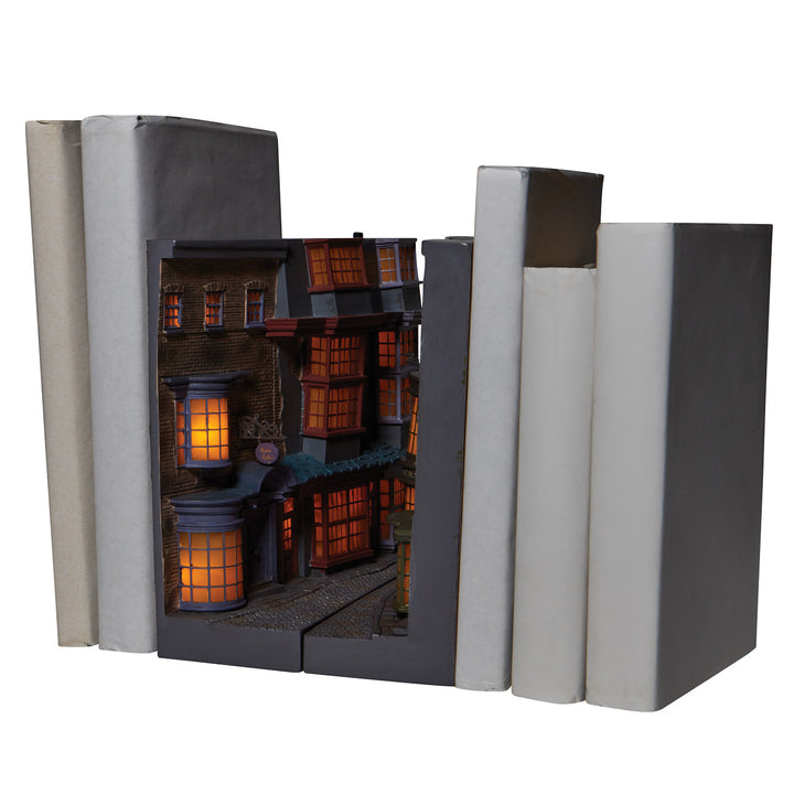 Wizarding World of Harry Potter: Diagon Alley Light Up Bookends sparkle-castle