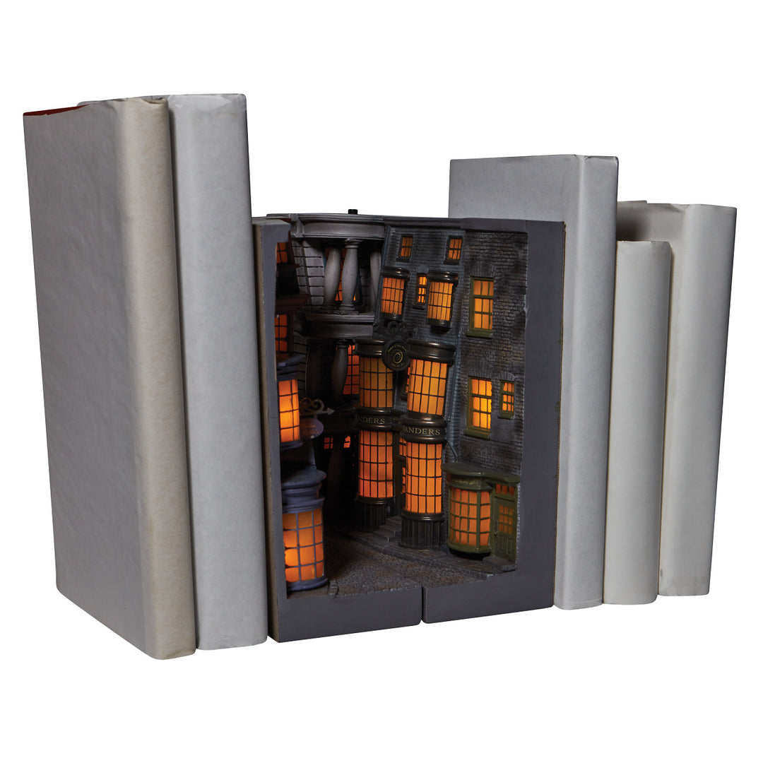 Wizarding World of Harry Potter: Diagon Alley Light Up Bookends sparkle-castle