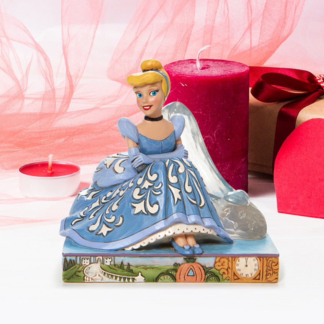 Jim Shore Disney Traditions: Cinderella With Clear Resin Glass Slipper Figurine sparkle-castle