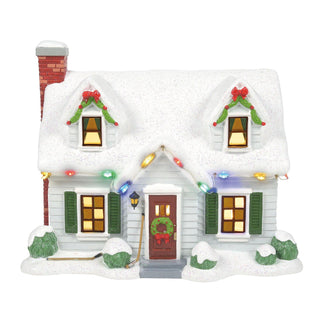 Department 56 Peanuts Village: Peppermint Patty's House sparkle-castle