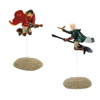 Department 56 Harry Potter Village Accessory: The Seekers, Set of 2 sparkle-castle