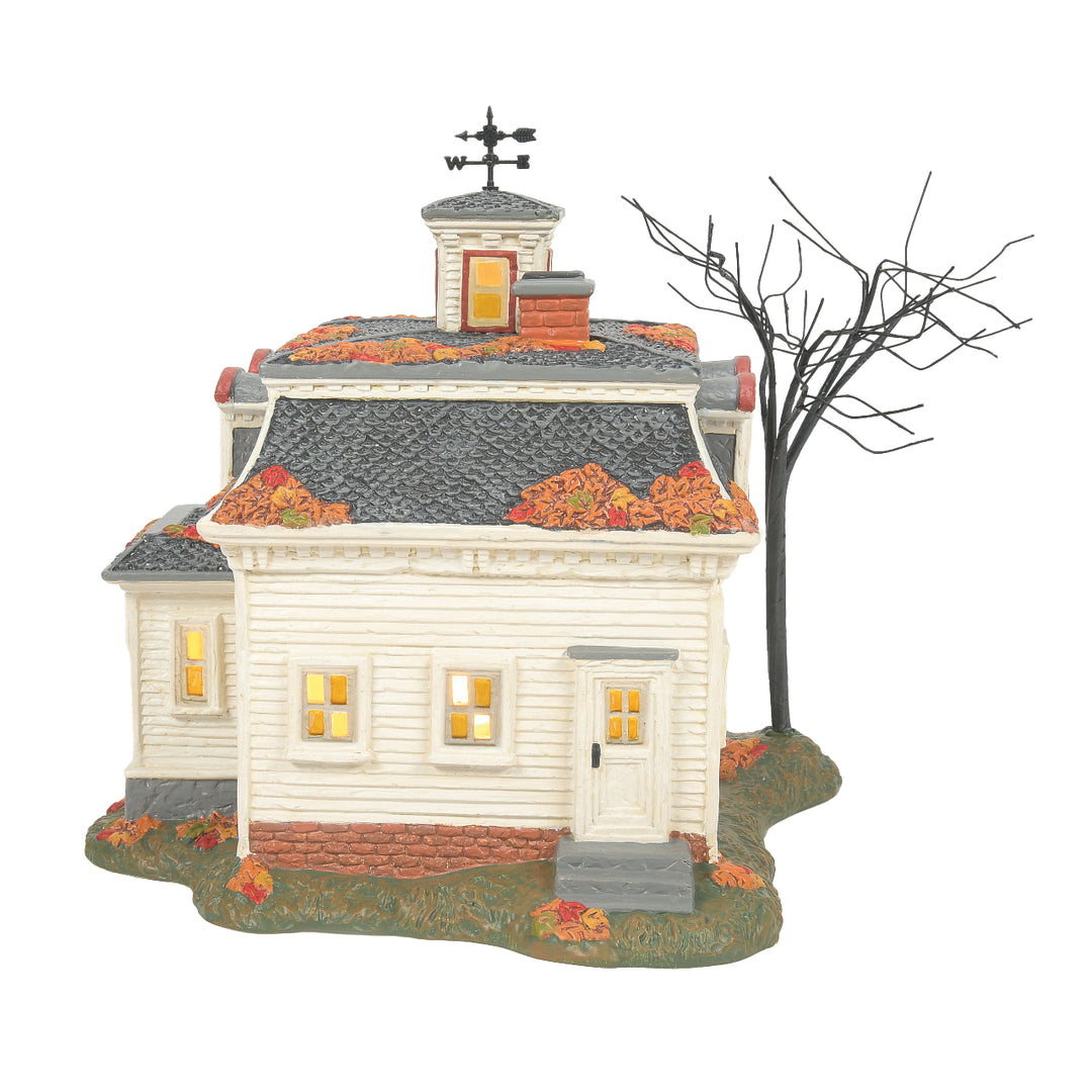 Department 56 Hocus Pocus Village: Max's House In Salem sparkle-castle